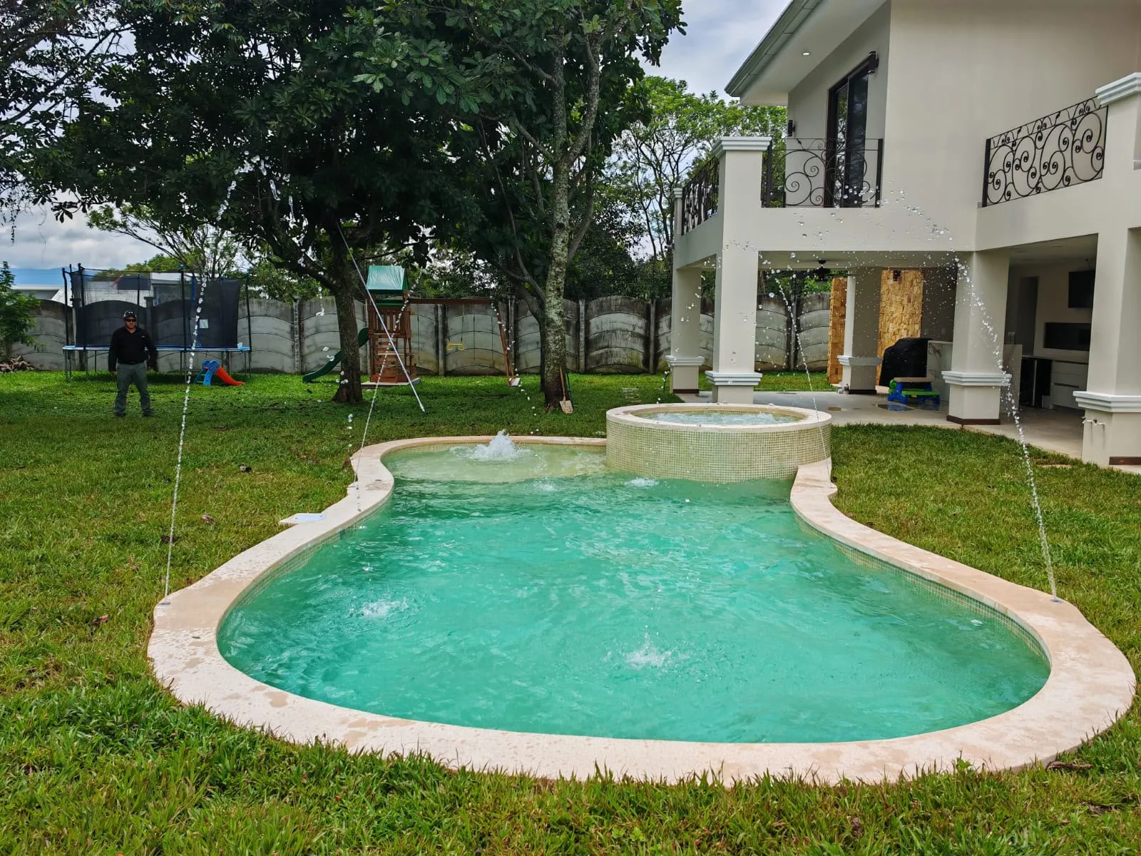 Piscina Don Édgar — Heredia